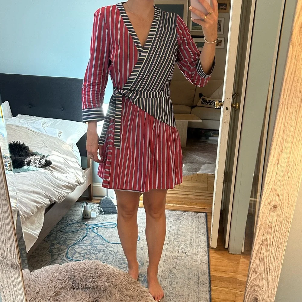 BCBGeneration Striped Blazer / Wrap Dress size M - Picture 2 of 9